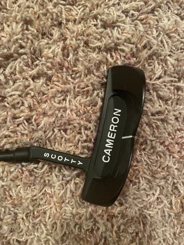 Scotty Cameron Circa 62 Putter. Like Brand New, 35in.