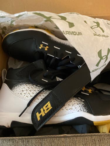 Black New Adult Men's Size 8.5 (Women's 9.5) Molded Cleats Under Armour High Top Harper 6