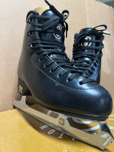 Risport, Scott Hamilton Figure Skates, Size 22.5 (225)