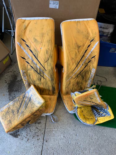 Used 34” Custom Bauer Hyperlite Full Set