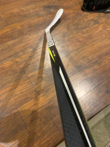 Senior Right Handed W71 Pro Stock Alpha QX Hockey Stick
