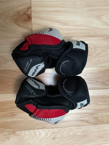 Used Small Bauer  Vapor X 7.0 Elbow Pads