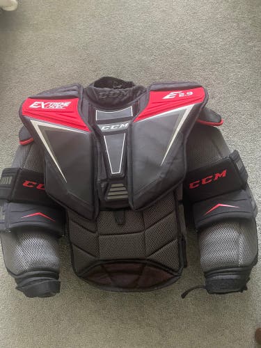 CCM Eflex 2.9 Goalie Chest Protector — Intermediate Large