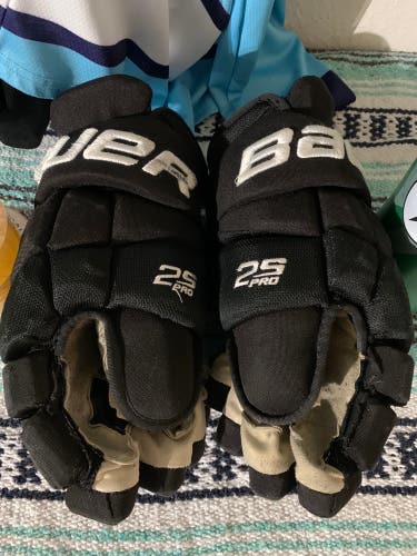 Bauer 14" Lindblom Pro Stock Supreme 2S Pro Gloves