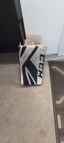Used CCM Premier P2.9 Intermediate  (right Hand)
