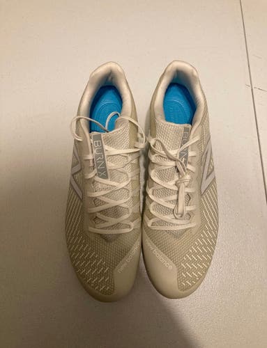 BRAND NEW!!! White Unisex Size 12 (Women's 13) Low Cut Burn X Mid