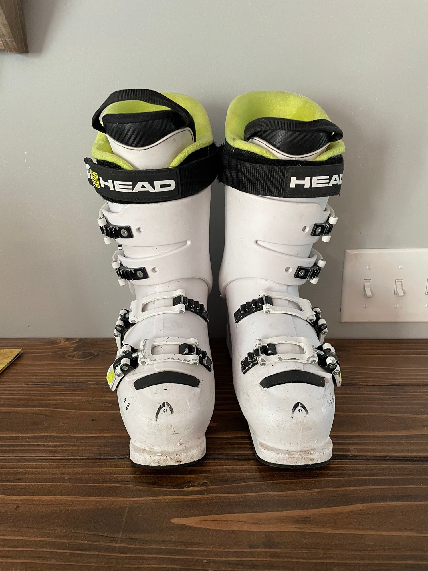 Head Girl's ski  Boots Z1  white/pink Downhill alpine ski Boots pair New 