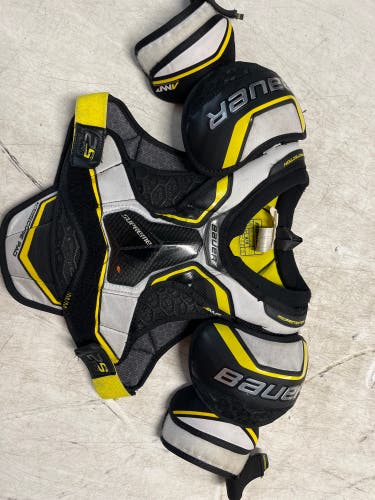 Bauer 2S Pro Hockey Shoulder pads Jr. M