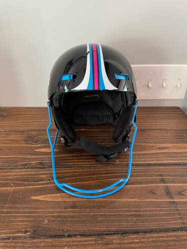 Unisex Small / Medium UVEX Race + Helmet FIS Legal