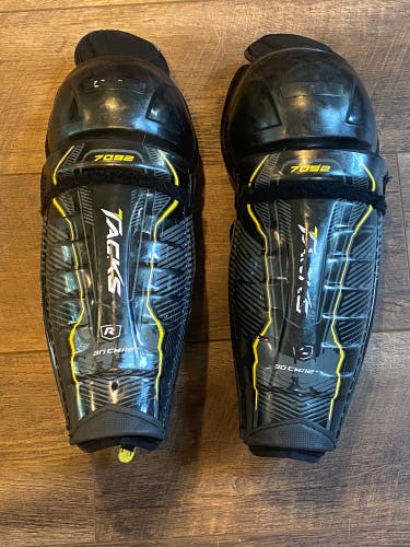 CCM Tacks 7092 Shin Pads