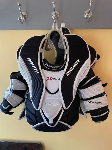 Bauer Vapor Goalie Chest Protector Intermediate Large