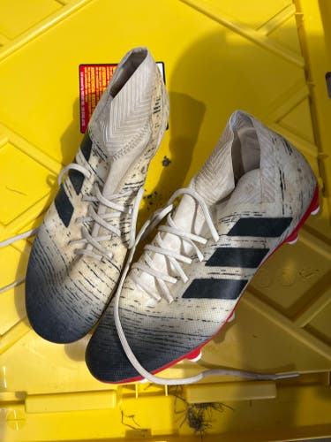White Used Size 9.0 (Women's 10) Adidas Nemeziz Cleats