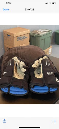 Gloves Bauer Black 4 Roll