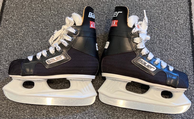 Used Bauer Size 10.5 Hockey Skates