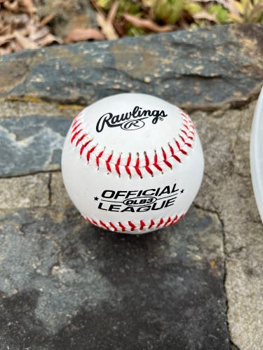 Used Rawlings 18 Pack Baseballs