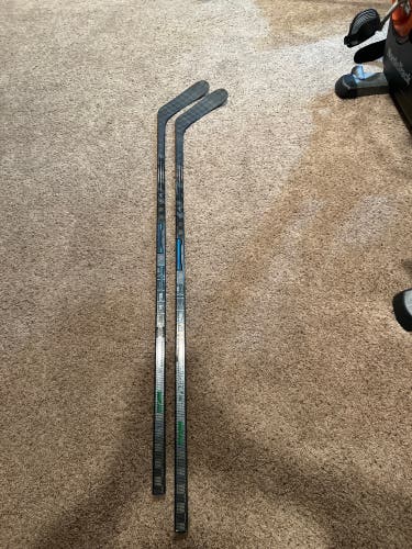 2 Pack Senior Right Handed P28M Pro Stock Trigger 6 Pro Hockey Stick