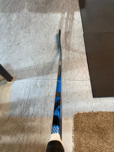 Senior Left Hand P92  Nexus 3N Hockey Stick