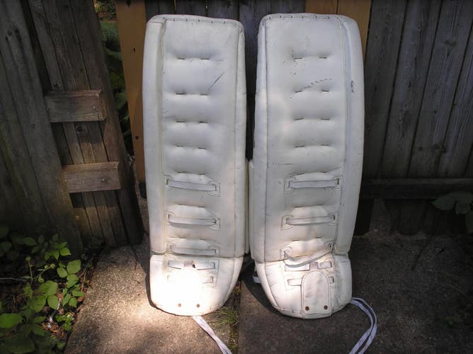 Used Goalie Leg Pads Skudra clone