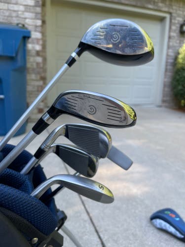 Cleveland Golf Junior Set (Medium, Right Hand, Junior Flex)