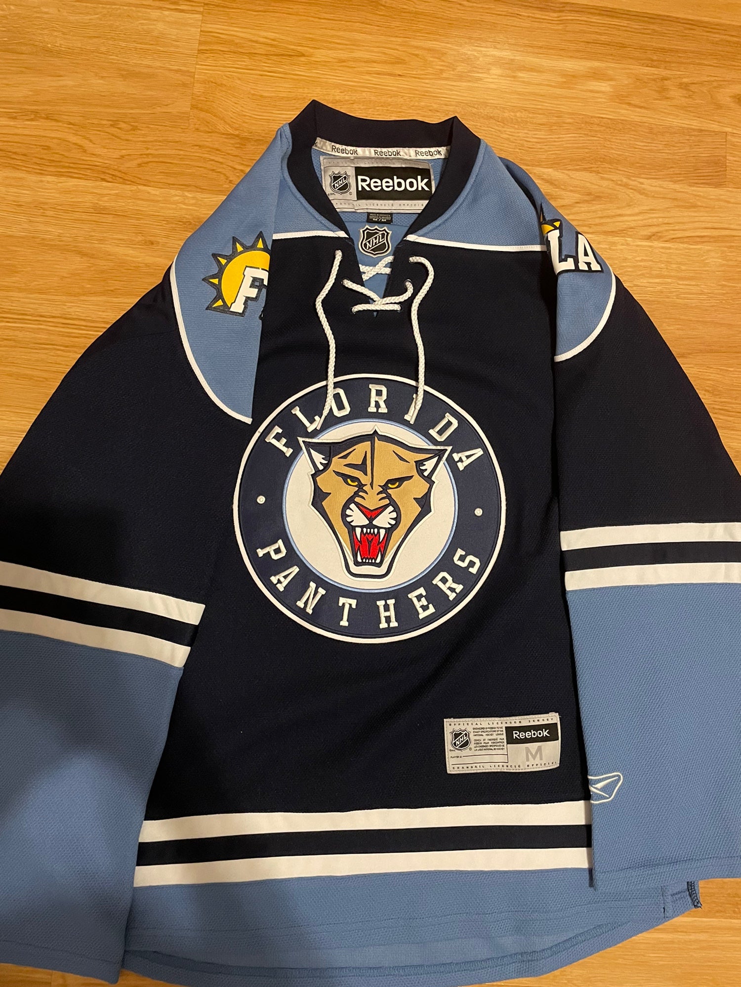 It's a 'JetBlue' Reverse Retro for the Florida Panthers