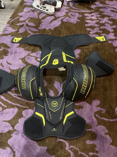 Junior Large Warrior Shoulder Pads