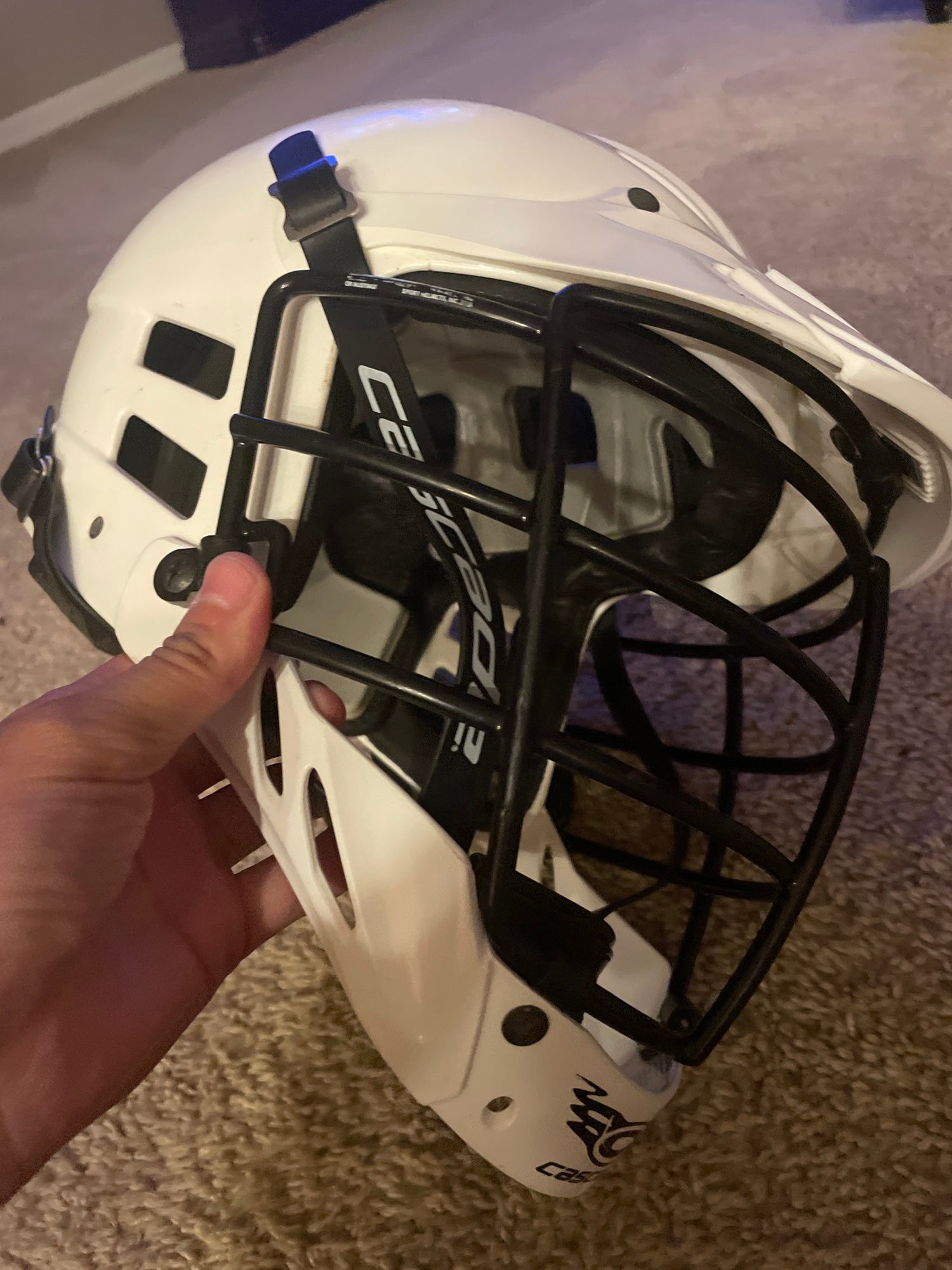 Details about   CASCADE CS ADJUSTABLE LACROSSE LAX HELMET WITH CHIN STRAP YOUTH WHITE OSFM   12 