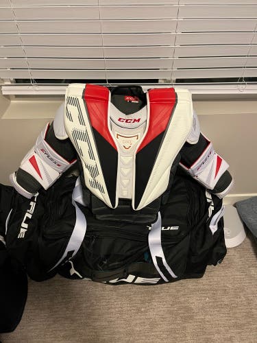 CCM Extreme Flex 5 Pro Senior Chest Protector