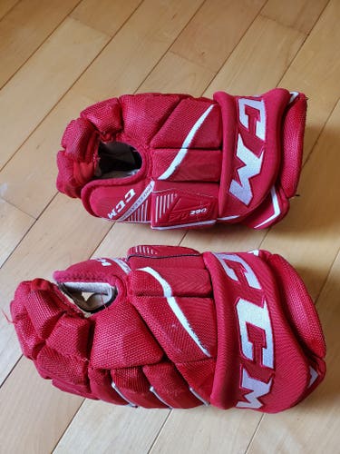 Used CCM JetSpeed FT390 Gloves 14"