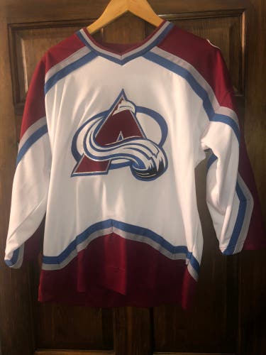 USED COLORADO AVALANCHE  STARTER JERSEY
