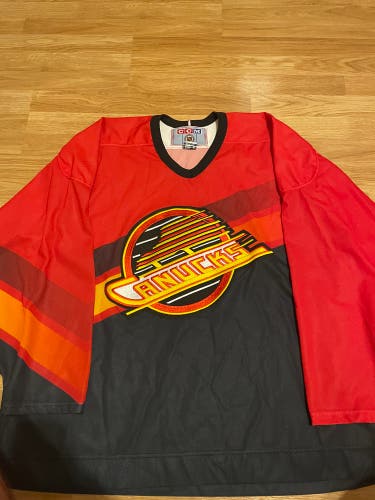 Vintage Vancouver Canucks CCM red gradient hockey jersey Alternate Blank XXL