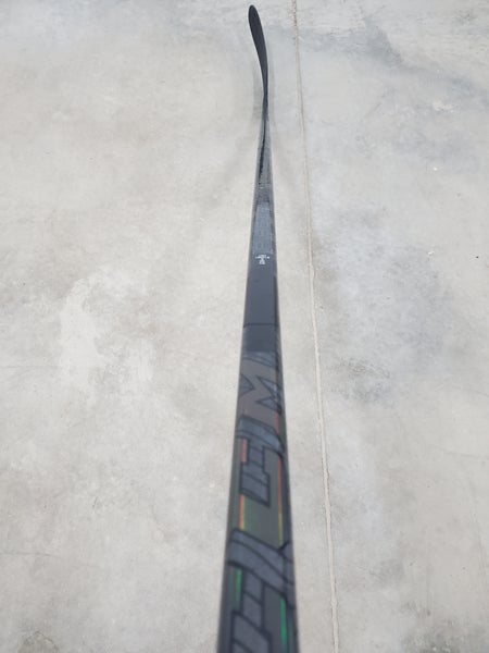 New Senior CCM Right Handed Trigger 6 Pro Hockey Stick Mid Pattern Pro Stock