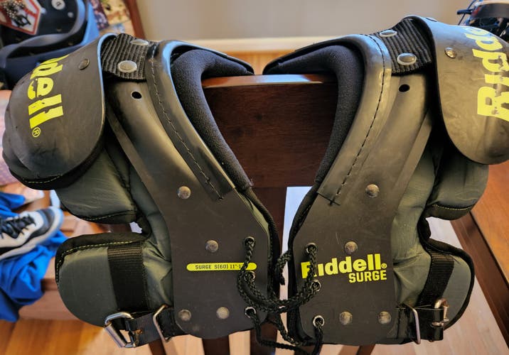 Used Youth Small Riddell Surge Shoulder Pads