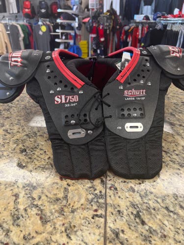 Youth Large Schutt Shoulder Pads