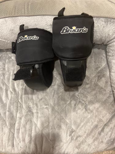 Used Brian's Goalie Knee Guards Junior