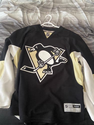 Pittsburgh Penguins Jersey