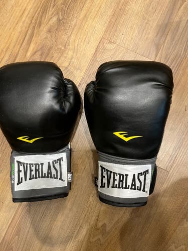 Everlast 8 Oz Pro Style Boxing Training Gloves, Black