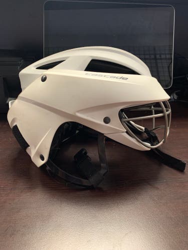 Player's Cascade LX Helmet