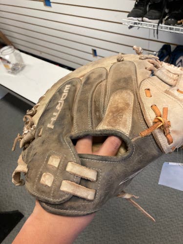 Worth Liberty Advanced Softball glove