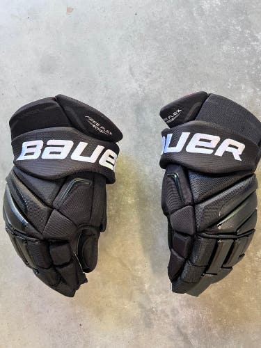 Bauer 15"  Vapor X100 Gloves