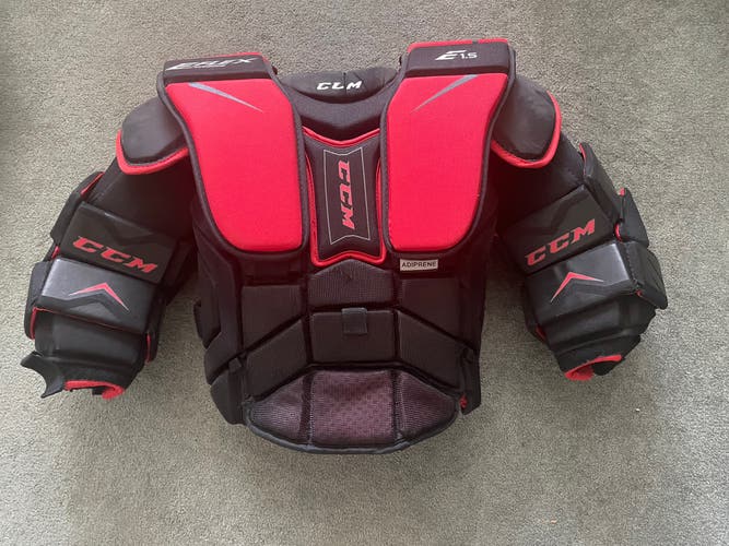 CCM Extreme Flex E1.5 Goalie Chest Protector - Jr L/XL