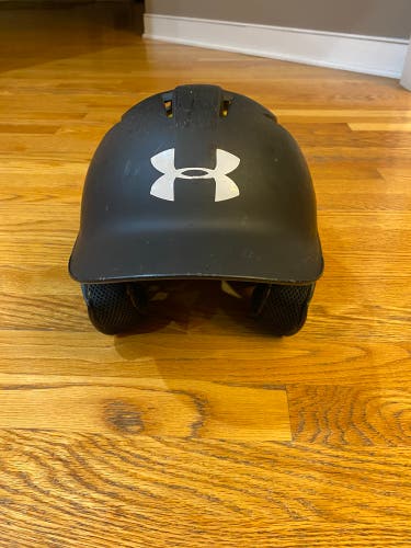 Under armour baseball Batting helmet UABH2-100 For Boys Size 6 1/2- 7 1/2