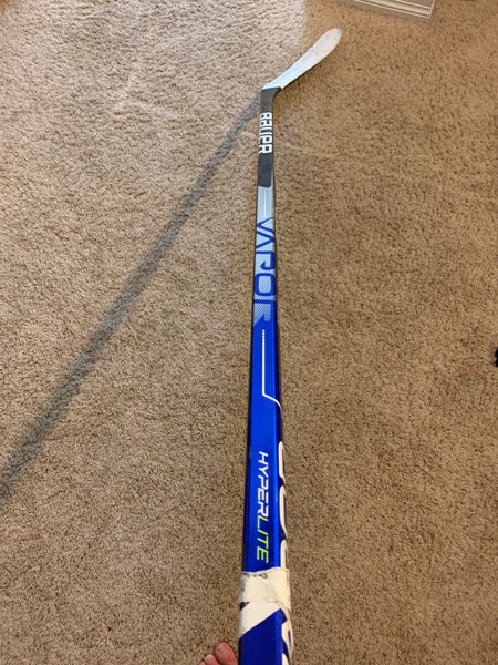 Intermediate Right Handed Pro Stock Vapor Hyperlite Hockey Stick
