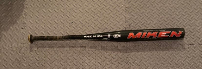Miken freak plus 34/27 Oz. Bat