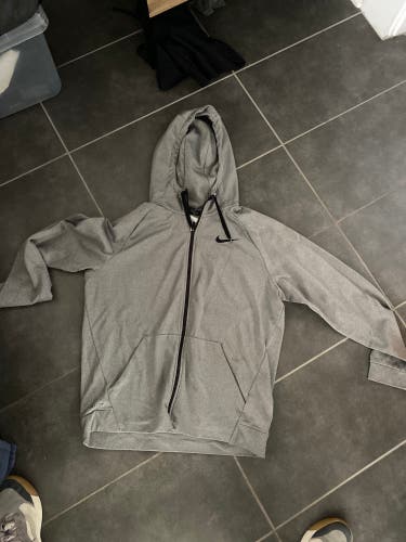 Gray Large Nike Sweatshirt