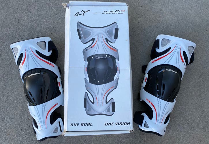 Used Alpinestars Fluid Pro Knee Brace Set | size S/L