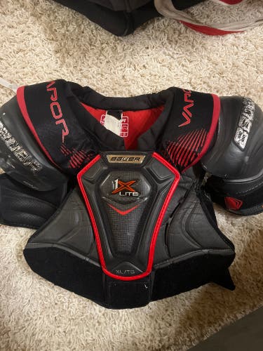 Senior Extra Large Bauer Vapor 1X Lite Shoulder Pads