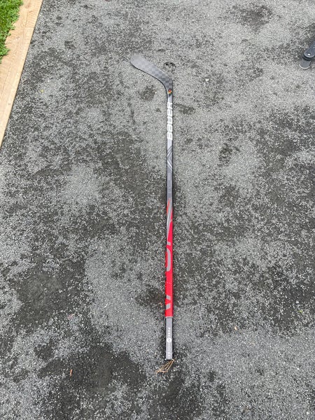 Intermediate Left Hand P92 Pro Stock Vapor FlyLite Hockey Stick
