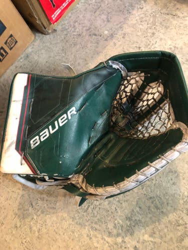 Used Regular Bauer Supreme Ultrasonic Pro Stock