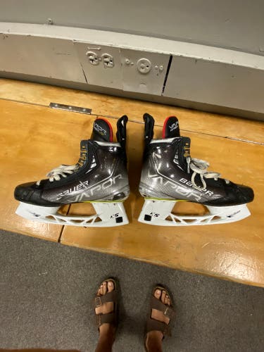Used Bauer Size 7 Fit 3 Hyperlite Skates