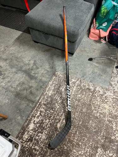 Senior Right Handed P92 Pro Stock Supreme UltraSonic Hockey Stick